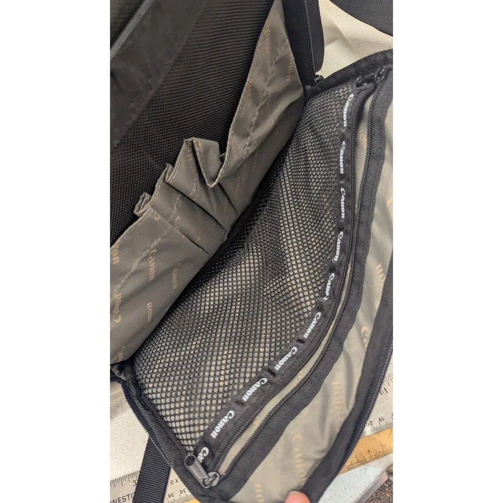 Camera Canon Camera Bag Travel Shoulder Strap Several Pockets Metal Clips